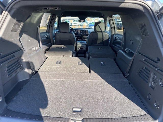 2025 Chevrolet Traverse Vehicle Photo in SAUK CITY, WI 53583-1301