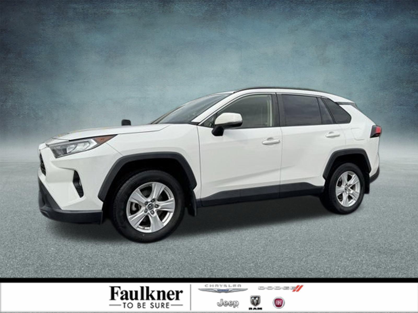 2019 Toyota RAV4 Vehicle Photo in Mechanicsburg, PA 17050-1707