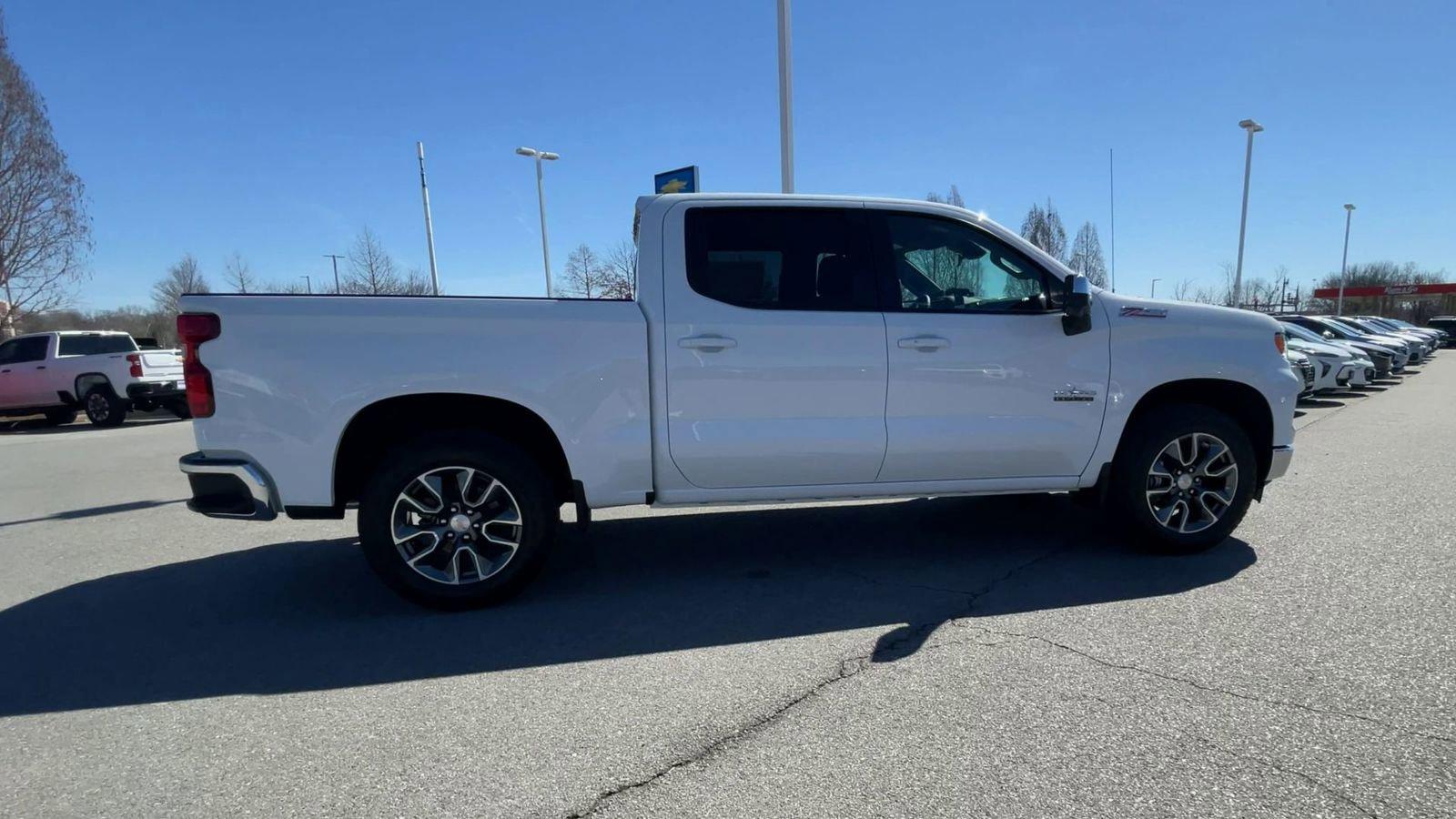 2025 Chevrolet Silverado 1500 Vehicle Photo in BENTONVILLE, AR 72712-4322