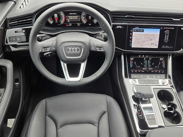 2025 Audi Q7 Vehicle Photo in SUGAR LAND, TX 77478