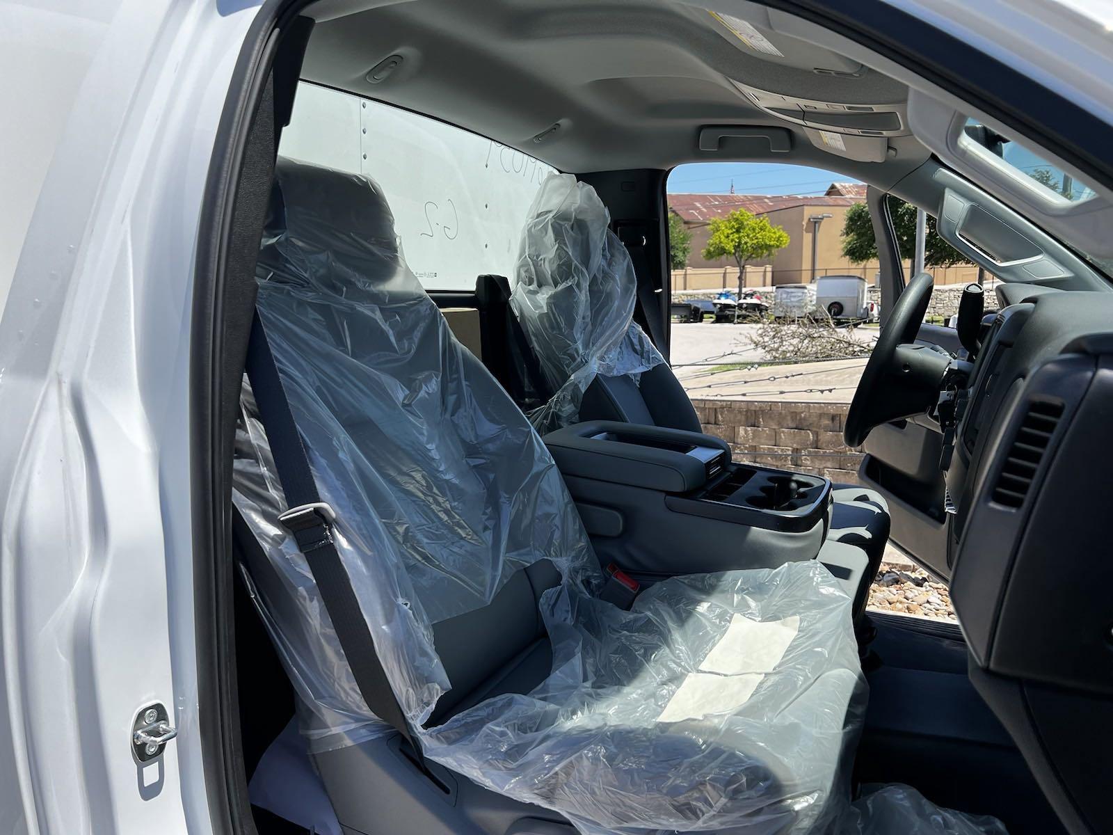 2024 Chevrolet Silverado 5500 HD Vehicle Photo in GEORGETOWN, TX 78626-7508