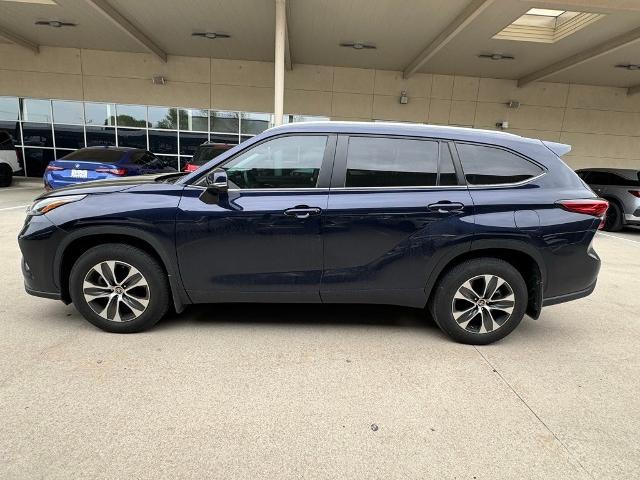 2023 Toyota Highlander Vehicle Photo in San Antonio, TX 78230