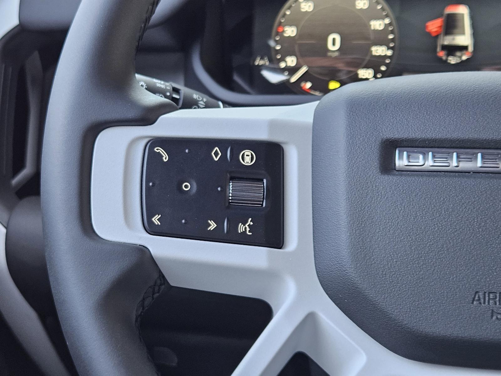 2025 Defender Vehicle Photo in AUSTIN, TX 78717