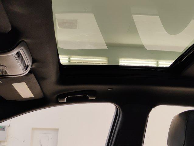 2022 Cadillac XT5 Vehicle Photo in PINEVILLE, NC 28134-8495