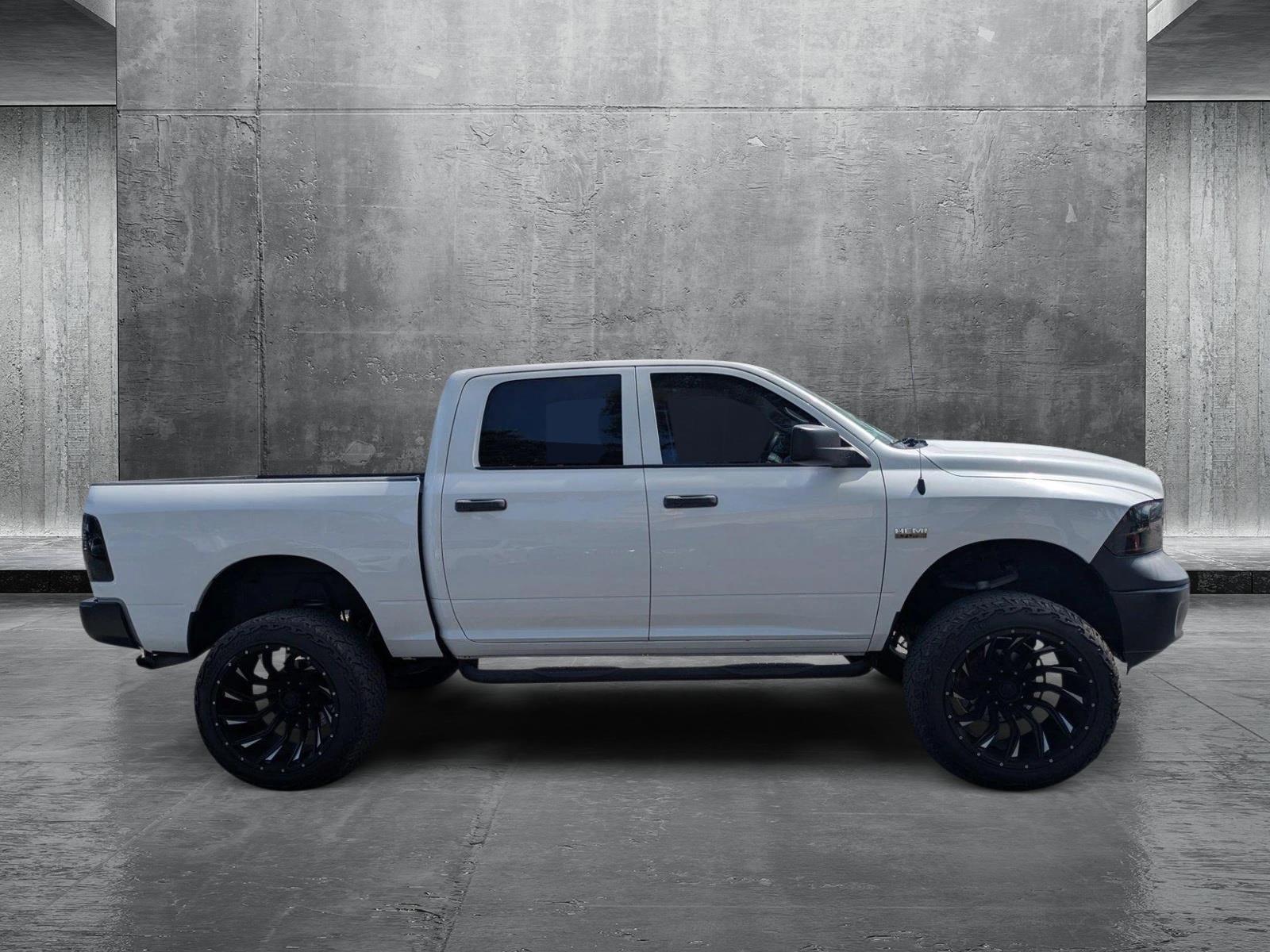 2017 Ram 1500 Vehicle Photo in GREENACRES, FL 33463-3207