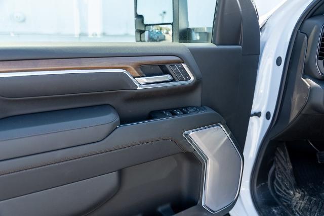 2025 Chevrolet Silverado 2500 HD Vehicle Photo in PLYMOUTH, MA 02360-4801