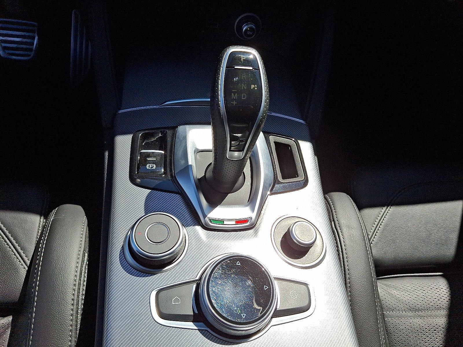 2022 Alfa Romeo Stelvio Vehicle Photo in Willow Grove, PA 19090