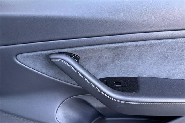 2020 Tesla Model 3 Vehicle Photo in ELK GROVE, CA 95757-8703