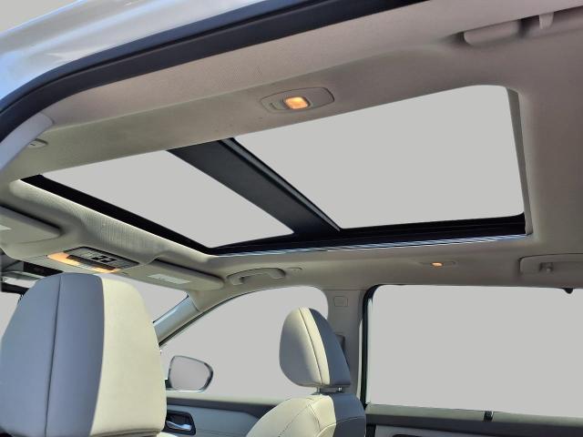 2022 Nissan Rogue Vehicle Photo in Oshkosh, WI 54904