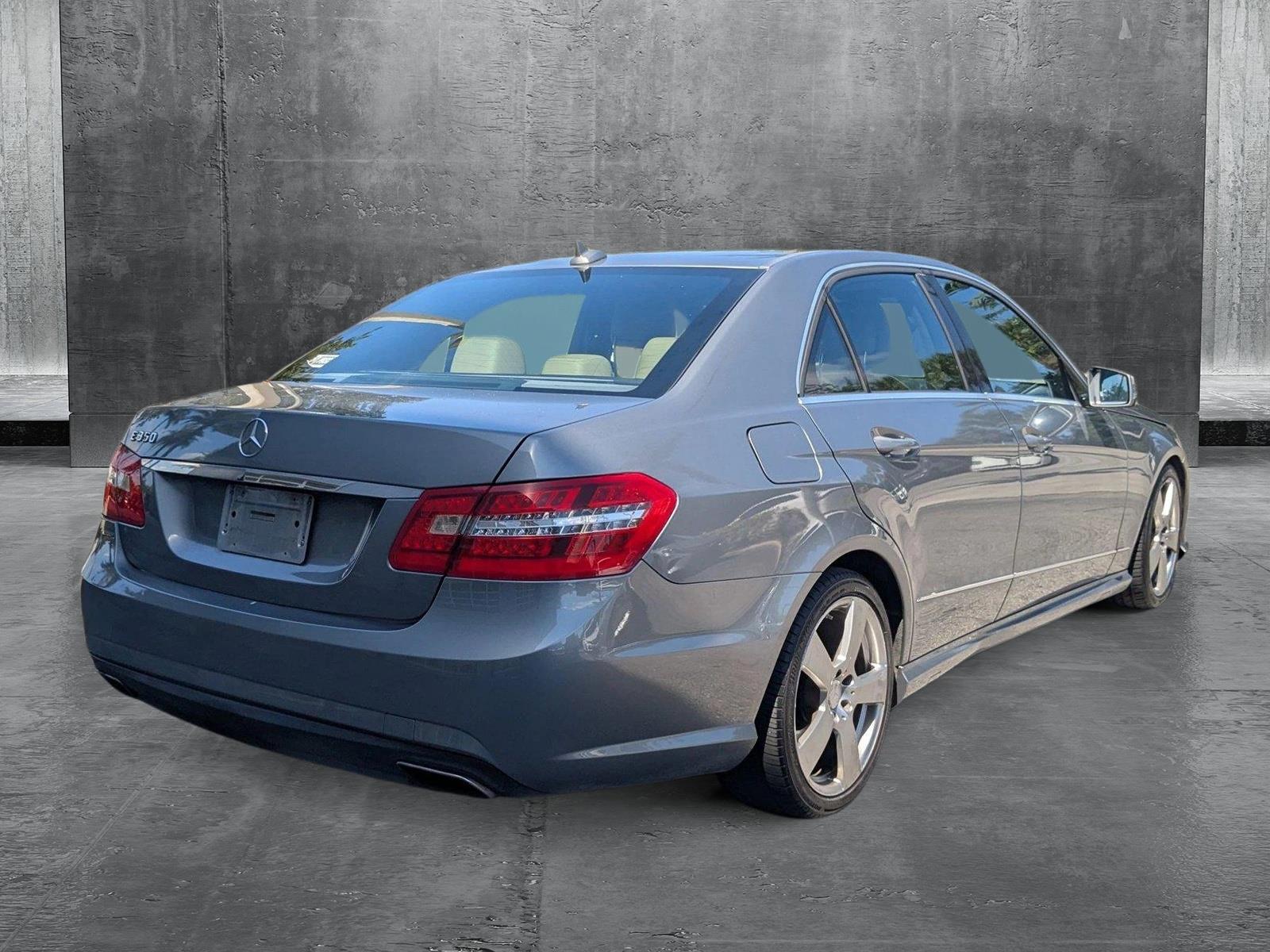 2011 Mercedes-Benz E-Class Vehicle Photo in Pompano Beach, FL 33064