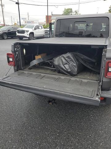 2022 Jeep Gladiator Vehicle Photo in HARRISBURG, PA 17111-1033