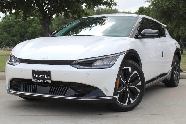 2022 Kia EV6 Vehicle Photo in HOUSTON, TX 77090