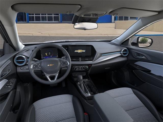 2025 Chevrolet Trax Vehicle Photo in ENGLEWOOD, CO 80113-6708