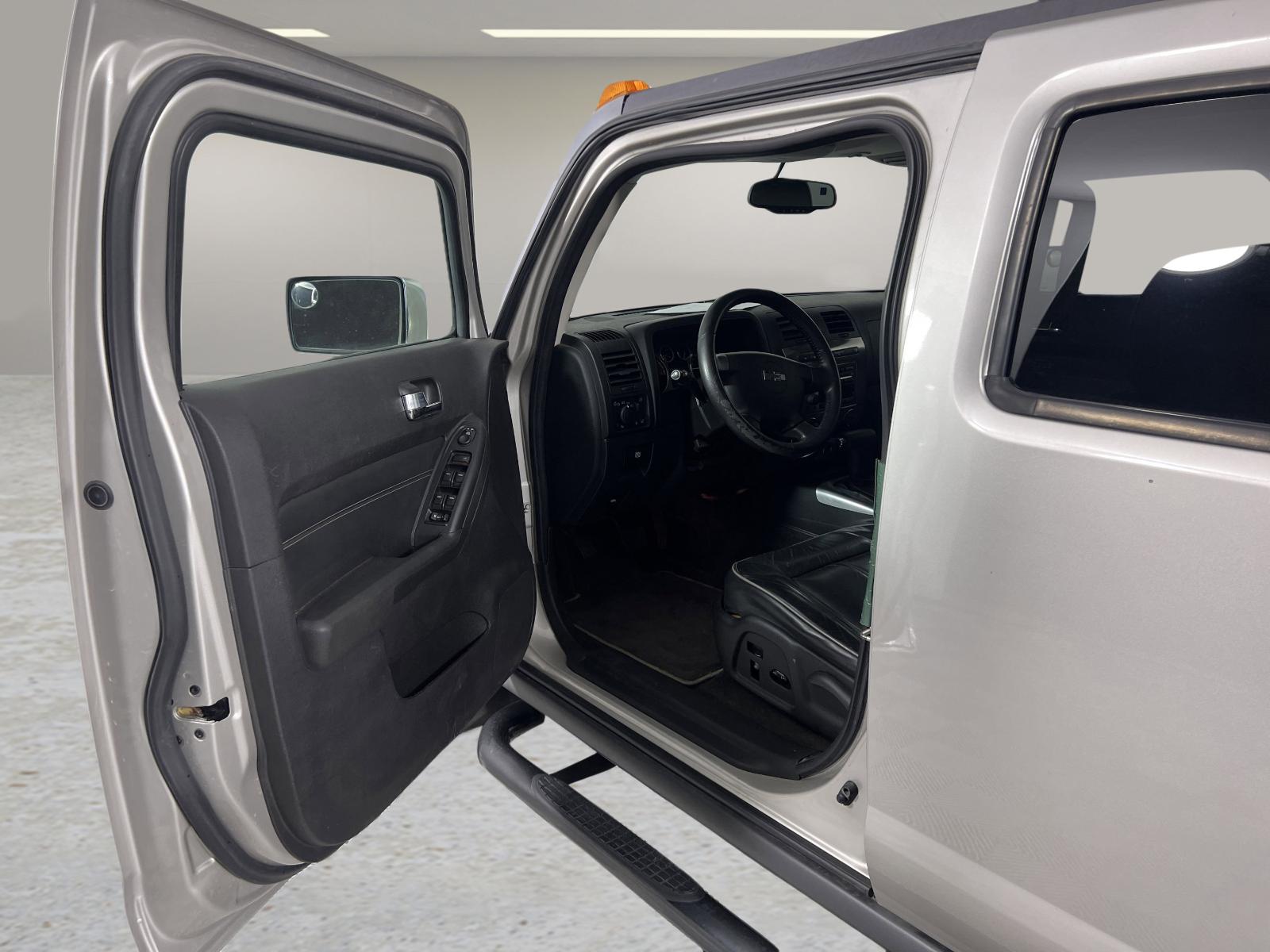 2008 HUMMER H3 Vehicle Photo in GEORGETOWN, TX 78626-7508