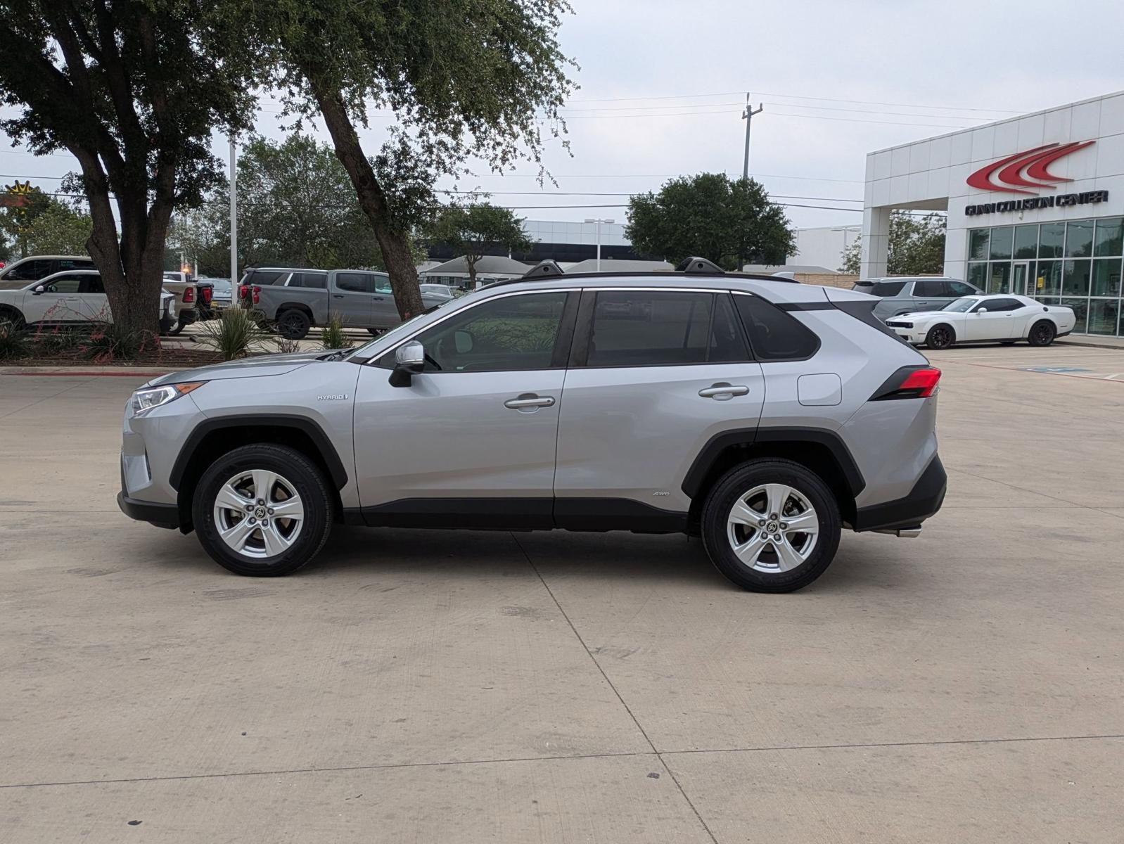 2020 Toyota RAV4 Vehicle Photo in SELMA, TX 78154-1460