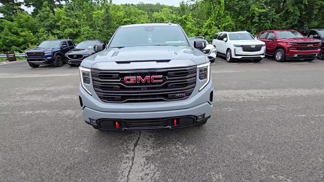 2024 GMC Sierra 1500 Vehicle Photo in Pleasant Hills, PA 15236