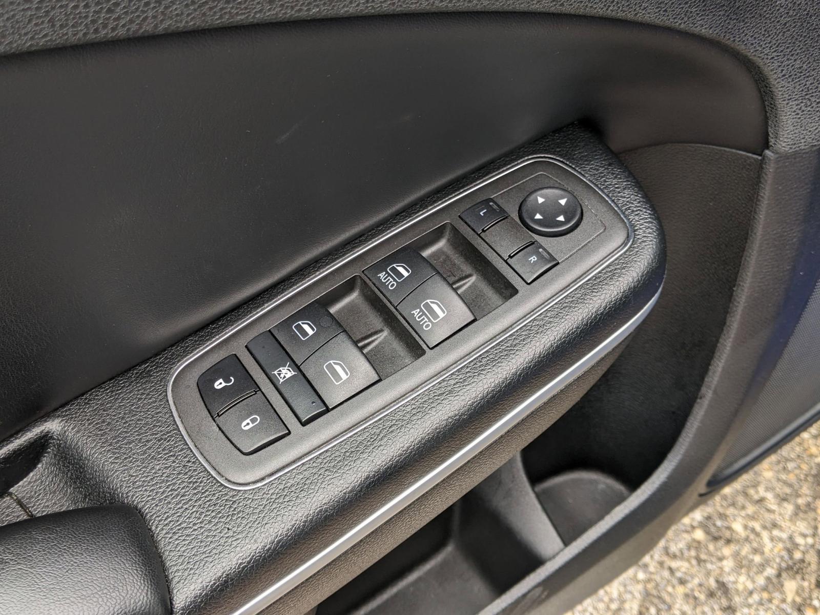 2022 Dodge Charger Vehicle Photo in Seguin, TX 78155