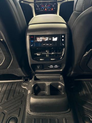 2024 Jeep Grand Cherokee L Vehicle Photo in Peoria, IL 61615