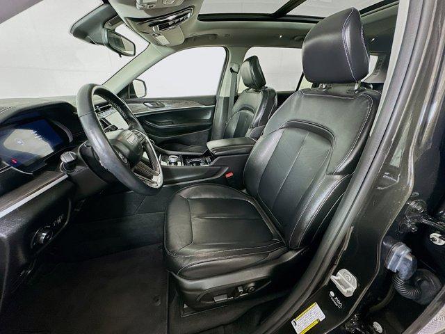 2022 Jeep Grand Cherokee L Vehicle Photo in Doylsetown, PA 18901