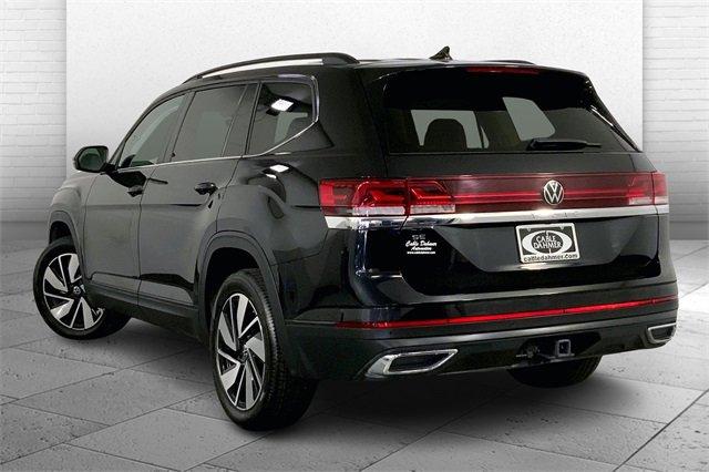 2024 Volkswagen Atlas Vehicle Photo in INDEPENDENCE, MO 64055-1314