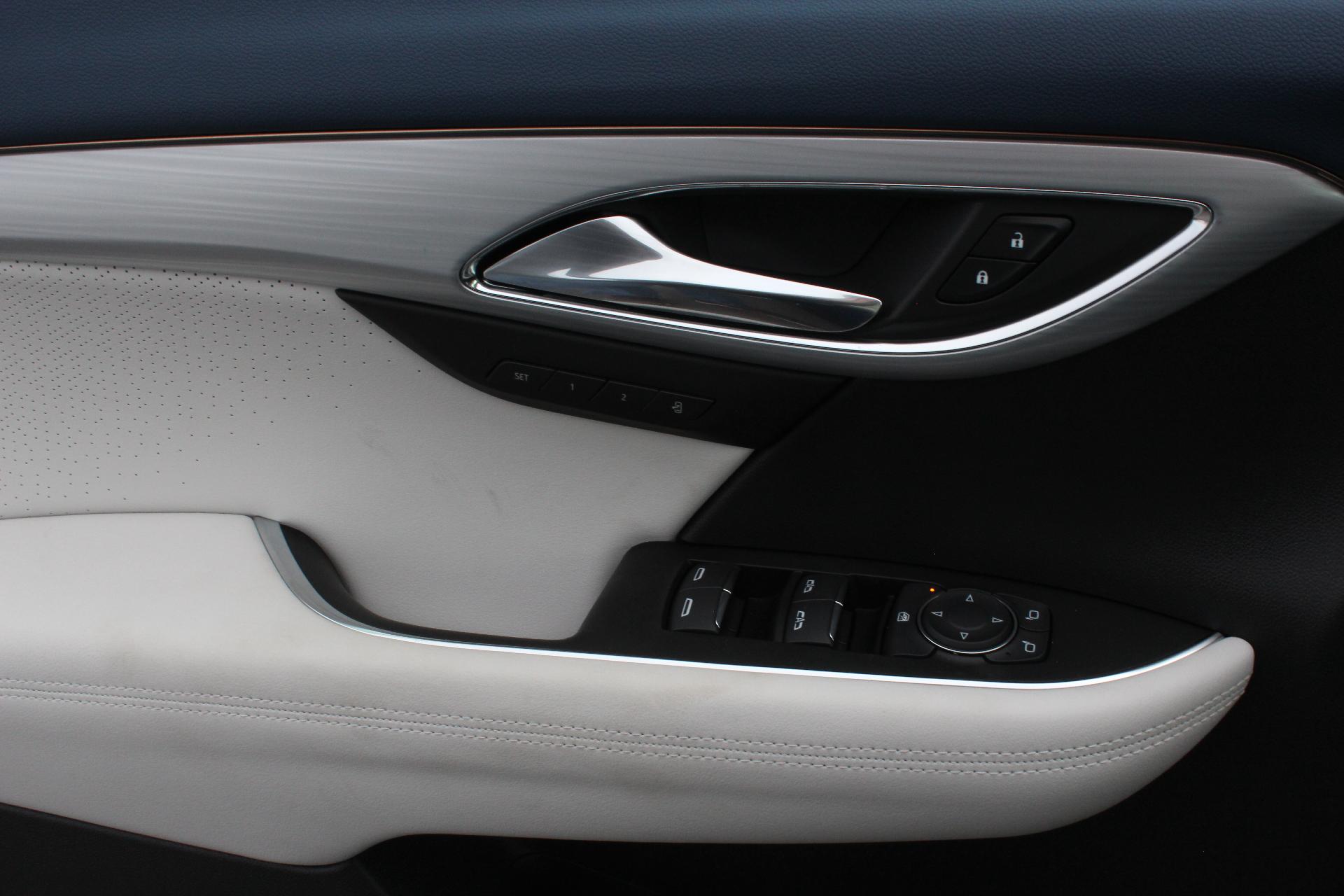 2025 Buick Envision Vehicle Photo in AURORA, CO 80012-4011