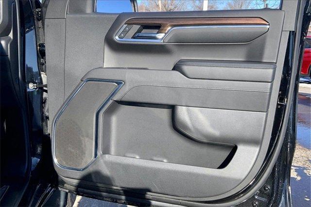 2024 Chevrolet Silverado 1500 Vehicle Photo in KANSAS CITY, MO 64114-4502