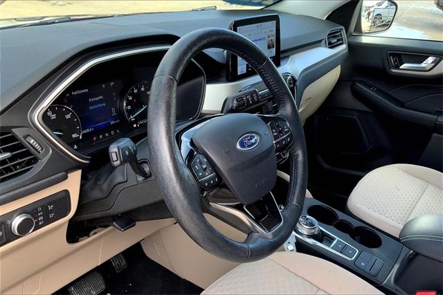 2021 Ford Escape Vehicle Photo in KANSAS CITY, MO 64114-4545