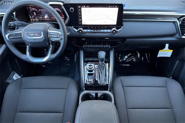 2025 GMC Canyon Vehicle Photo in ELK GROVE, CA 95757-8703