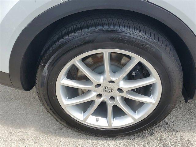 2024 Porsche Cayenne Vehicle Photo in SUNRISE, FL 33323-3202