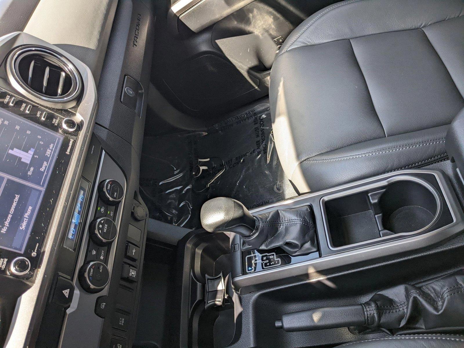 2022 Toyota Tacoma 2WD Vehicle Photo in Davie, FL 33331