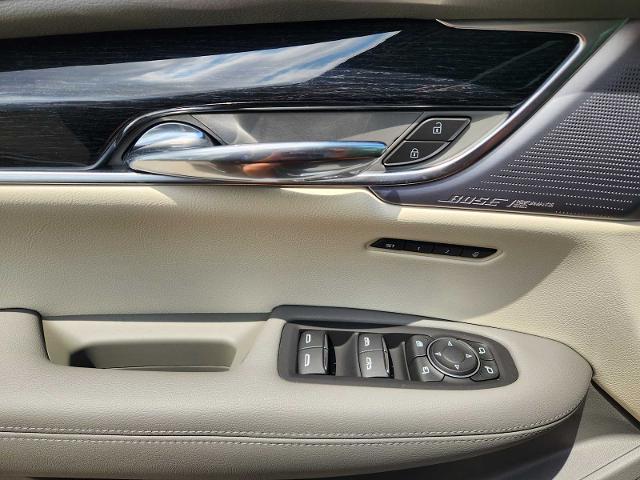 2025 Cadillac XT6 Vehicle Photo in HOUSTON, TX 77079