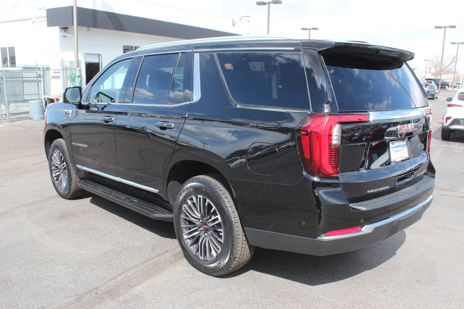 2025 GMC Yukon Vehicle Photo in AURORA, CO 80012-4011