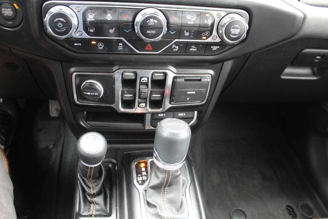2022 Jeep Gladiator Vehicle Photo in HOUSTON, TX 77090