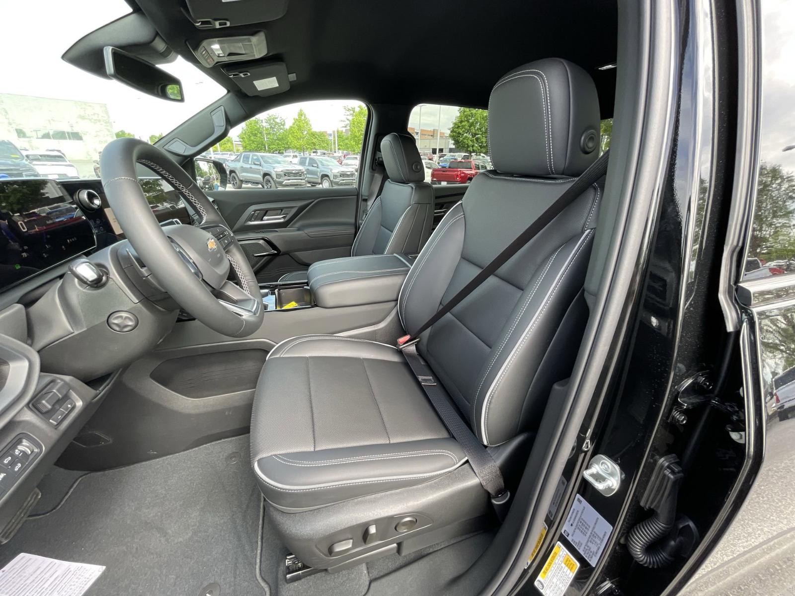 2025 Chevrolet Silverado EV Vehicle Photo in BENTONVILLE, AR 72712-4322