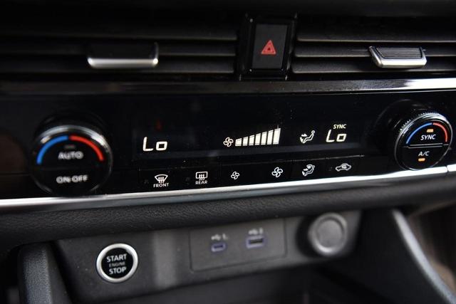 2023 Nissan Rogue Vehicle Photo in Ballwin, MO 63011