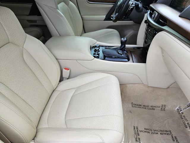 2020 Lexus LX 570 Vehicle Photo in FORT WORTH, TX 76132