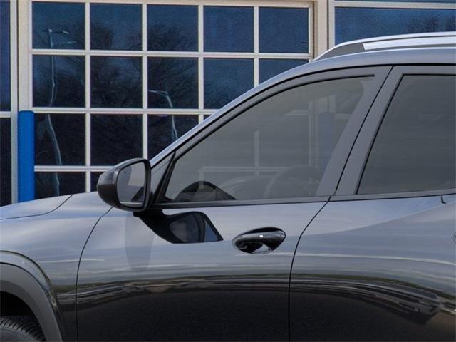 2025 Chevrolet Trax Vehicle Photo in ENGLEWOOD, CO 80113-6708