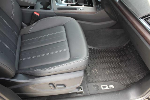 2024 Audi Q5 Vehicle Photo in HOUSTON, TX 77090