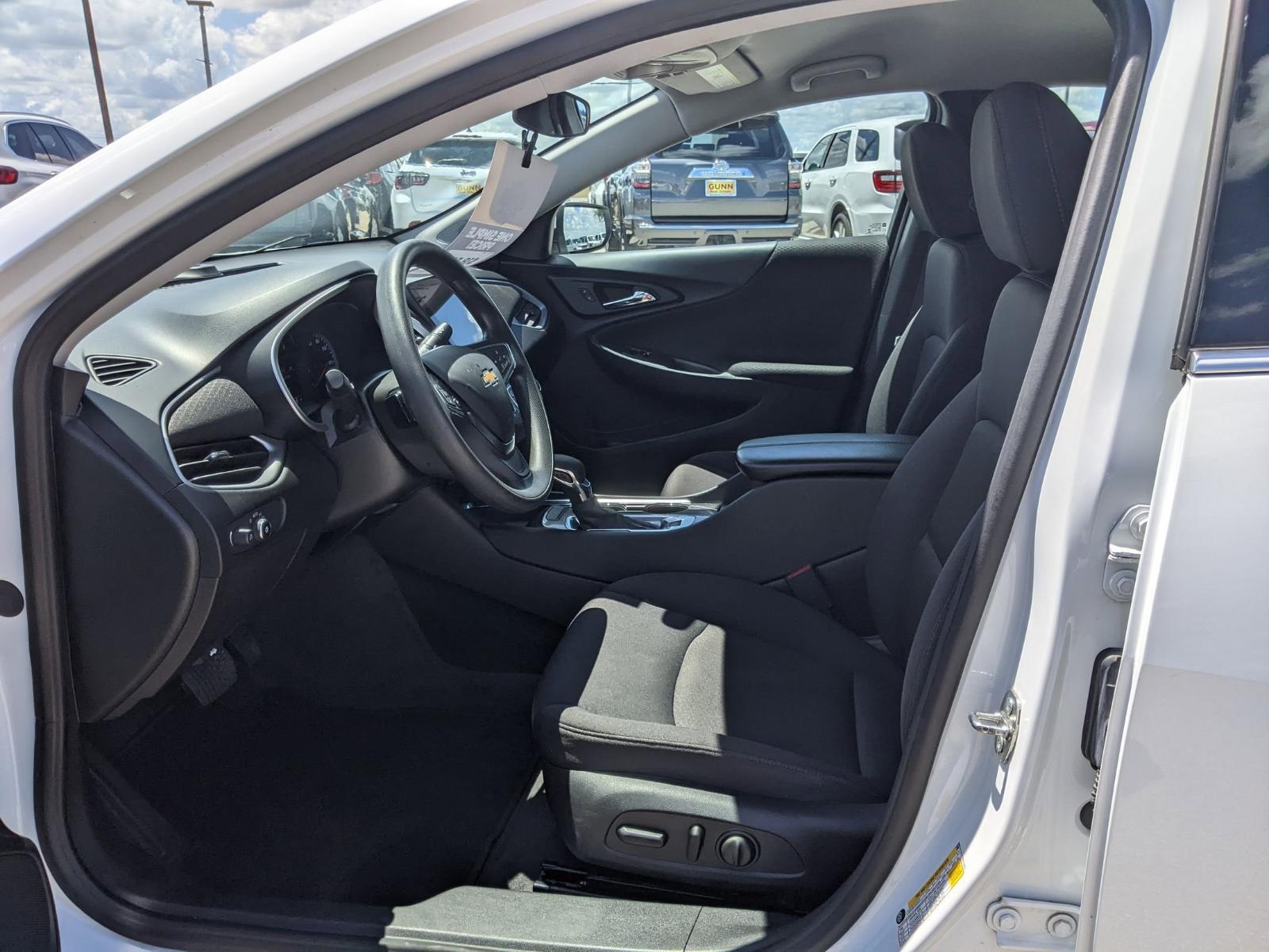 2023 Chevrolet Malibu Vehicle Photo in Seguin, TX 78155