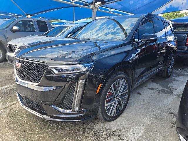 2024 Cadillac XT6 Vehicle Photo in DENTON, TX 76210-9321