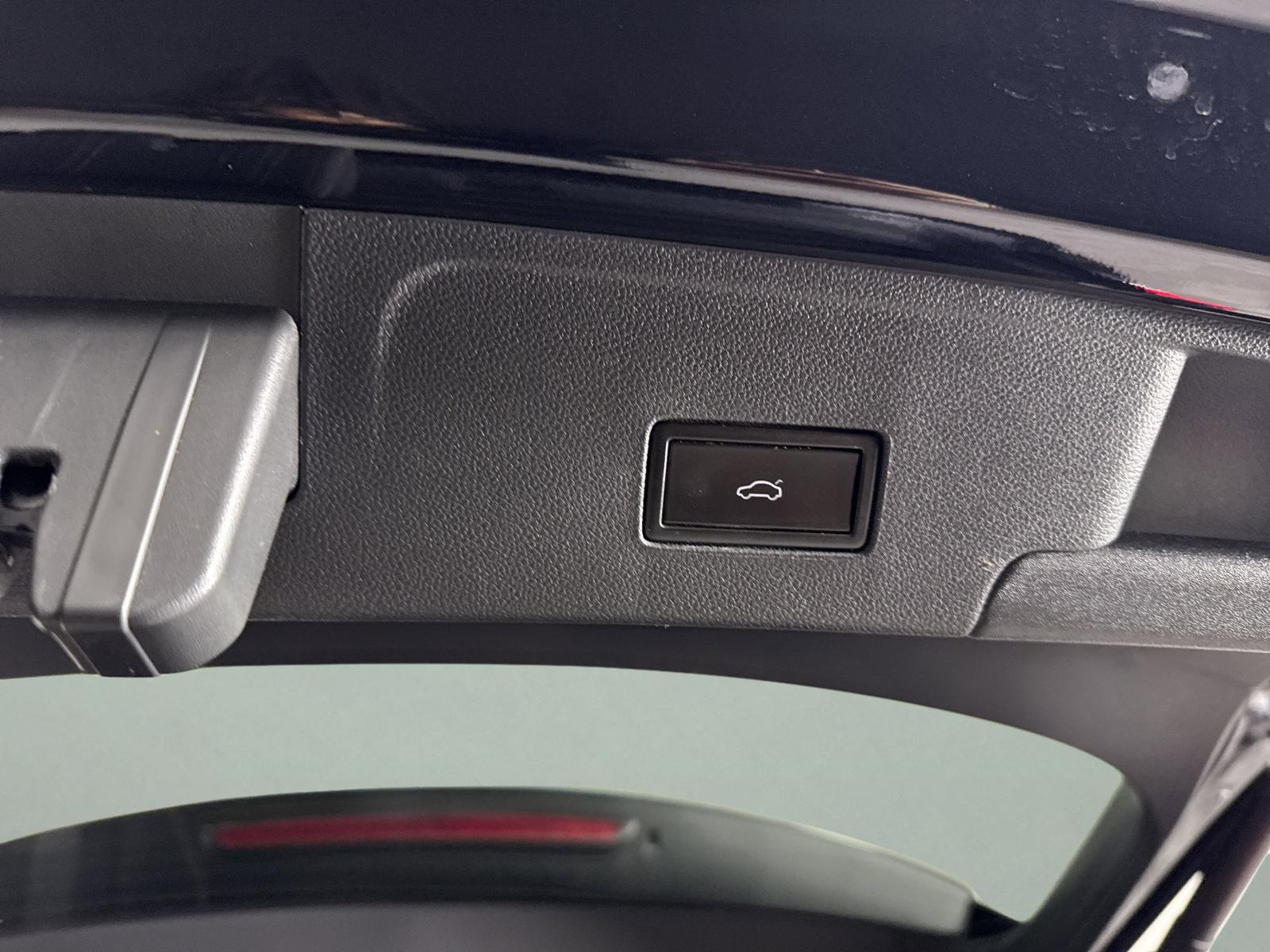 2020 Volkswagen Atlas Cross Sport Vehicle Photo in Georgetown, TX 78626