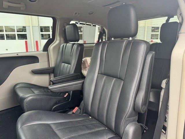 2012 Chrysler Town & Country Vehicle Photo in Mechanicsburg, PA 17050-1707