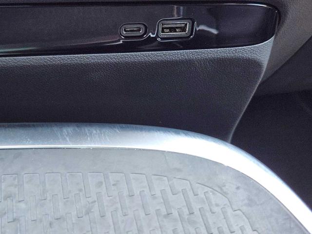 2025 Buick Enclave Vehicle Photo in DENTON, TX 76210-9321