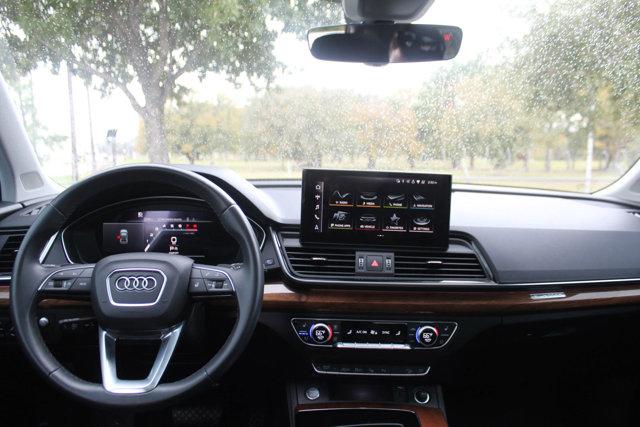 2022 Audi Q5 Vehicle Photo in HOUSTON, TX 77090