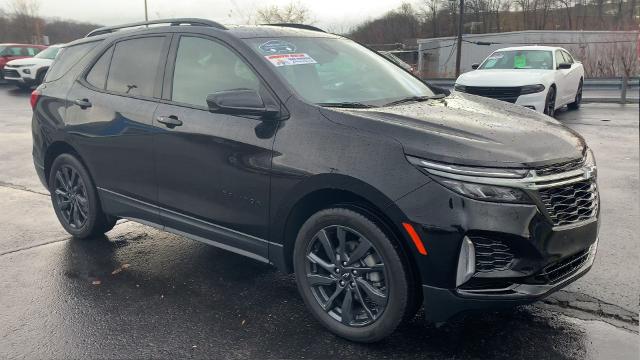 2022 Chevrolet Equinox Vehicle Photo in MOON TOWNSHIP, PA 15108-2571