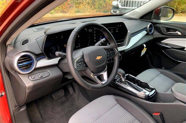 2025 Chevrolet Trax Vehicle Photo in TOPEKA, KS 66609-0000