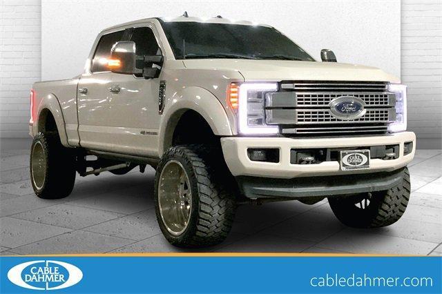 2019 Ford Super Duty F-350 SRW Vehicle Photo in INDEPENDENCE, MO 64055-1377