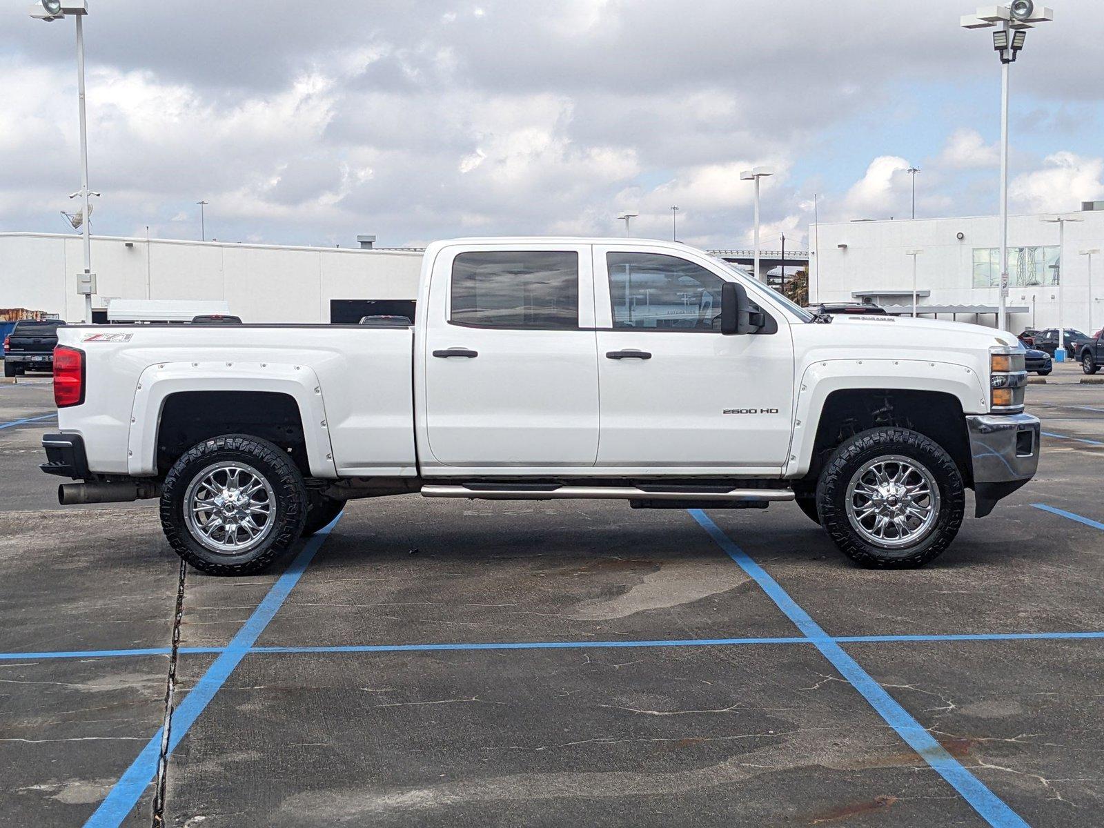 2015 Chevrolet Silverado 2500HD Vehicle Photo in HOUSTON, TX 77034-5009