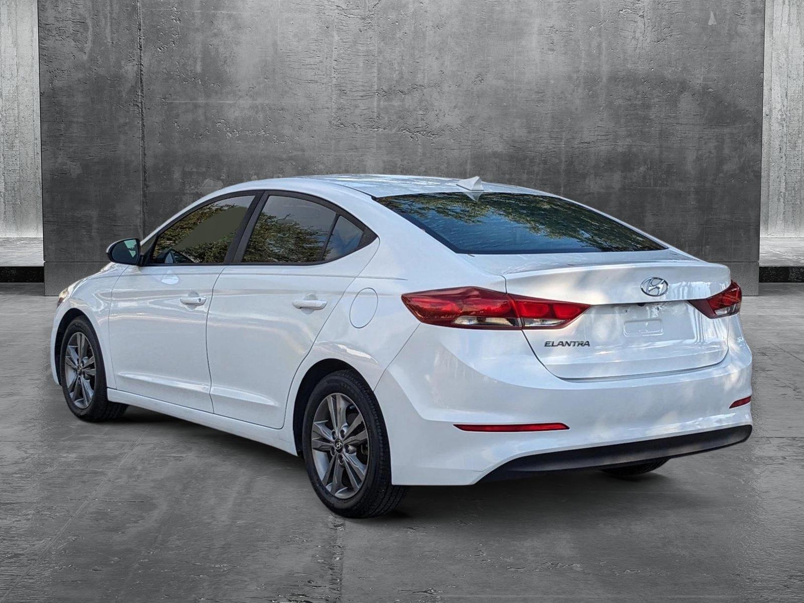 2018 Hyundai ELANTRA Vehicle Photo in Tampa, FL 33614