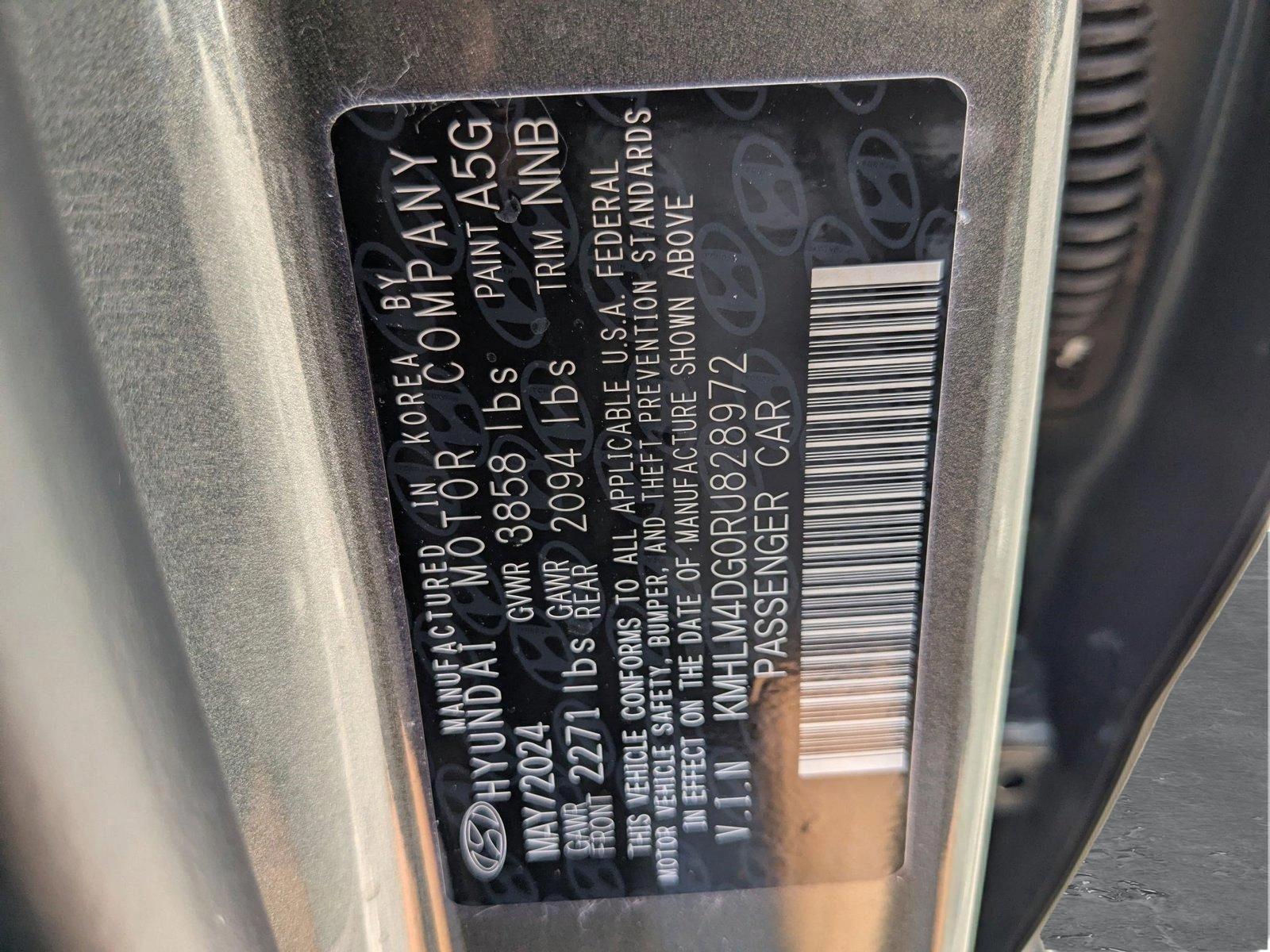 2024 Hyundai Elantra Vehicle Photo in MIAMI, FL 33134-2699